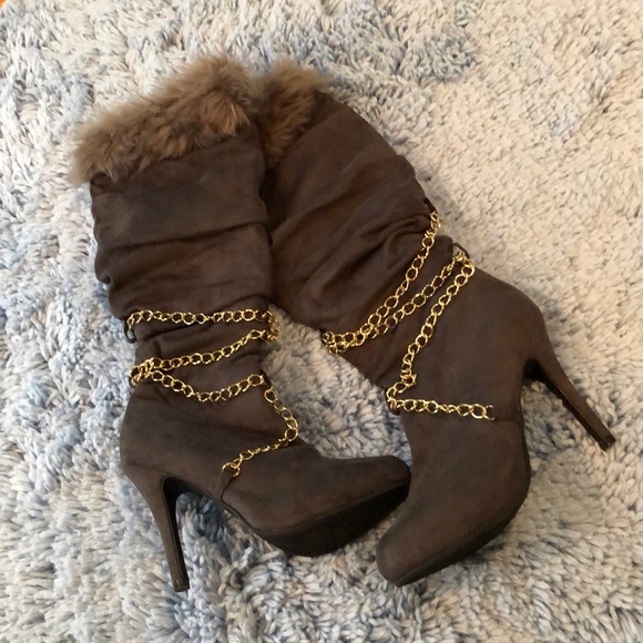 Bumper Shoes - Gorgeous gray calf high faux fur trim boots.